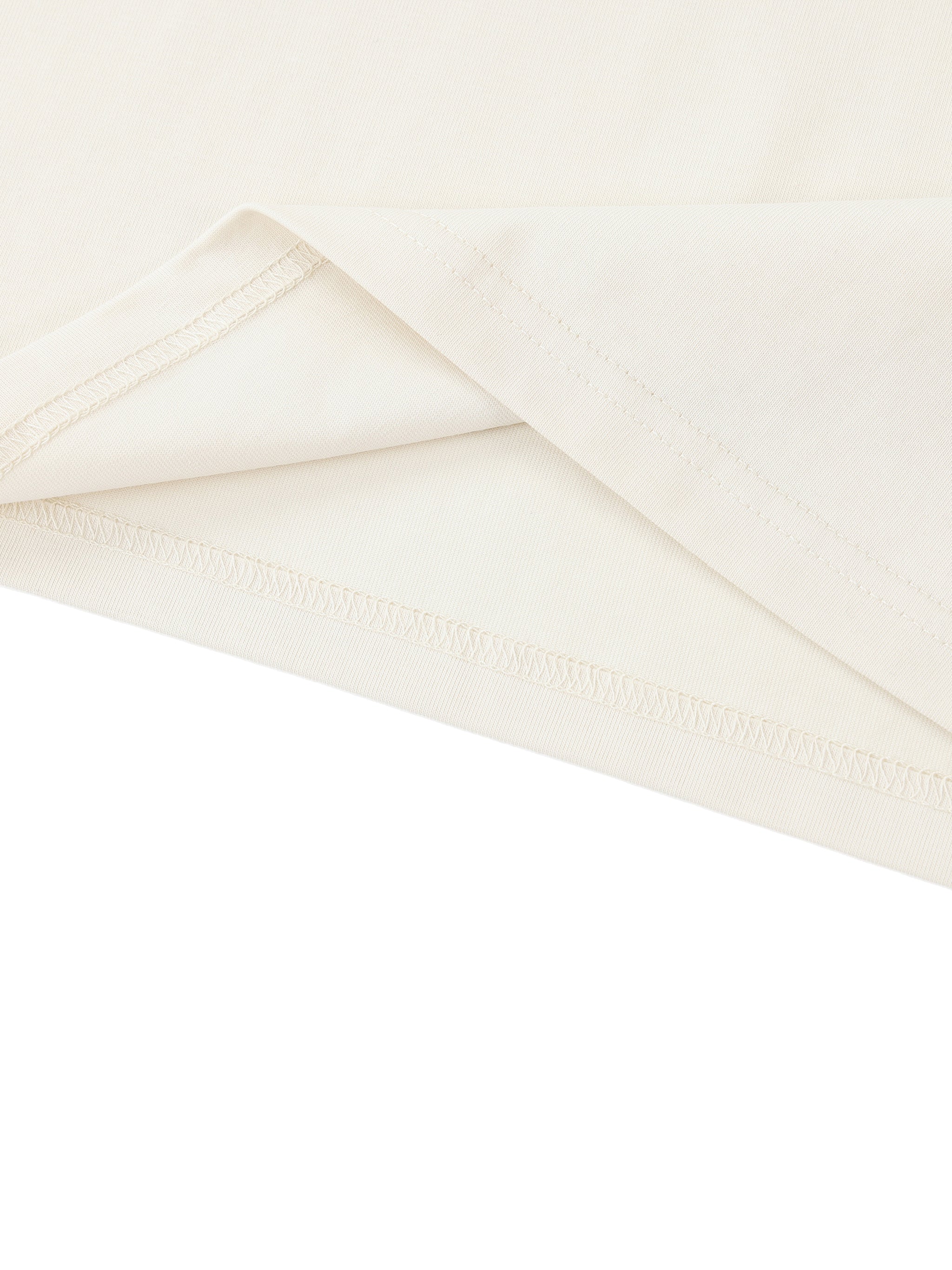 Tan at the park! Essential Standard Shoulder T-Shirt